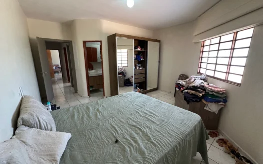 Sobrado 3 Quartos com Sala Comercial