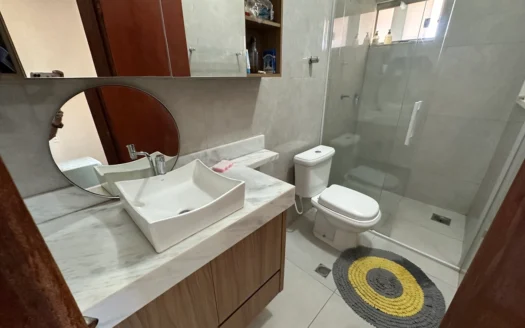 Sobrado 3 Quartos com Sala Comercial