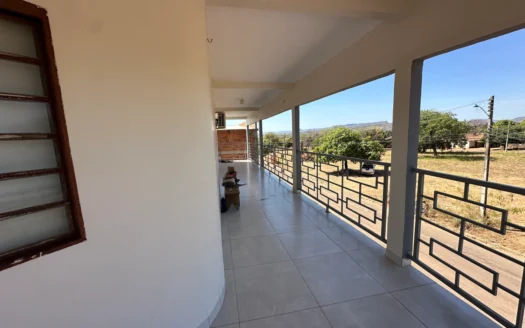 Sobrado 3 Quartos com Sala Comercial