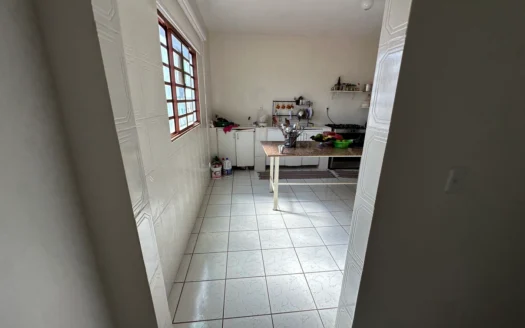 Sobrado 3 Quartos com Sala Comercial