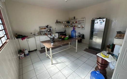 Sobrado 3 Quartos com Sala Comercial