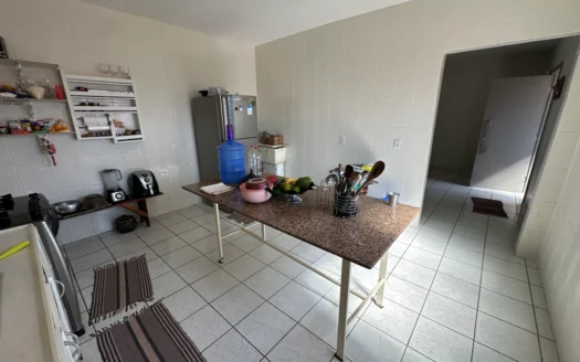 Sobrado 3 Quartos com Sala Comercial