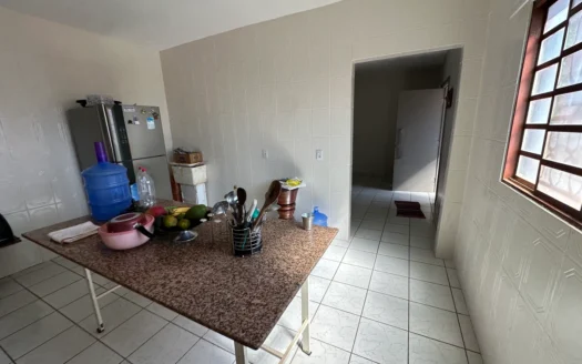 Sobrado 3 Quartos com Sala Comercial