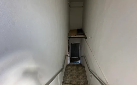 Sobrado 3 Quartos com Sala Comercial