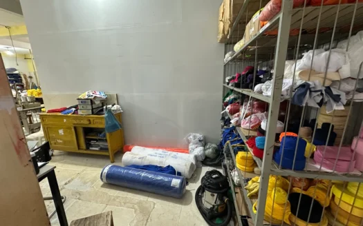 Sobrado 3 Quartos com Sala Comercial