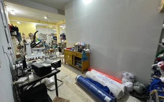 Sobrado 3 Quartos com Sala Comercial