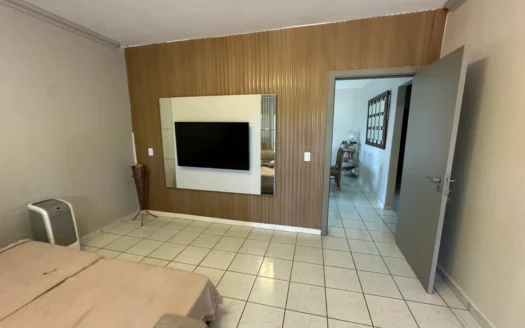 Sobrado 3 Quartos com Sala Comercial