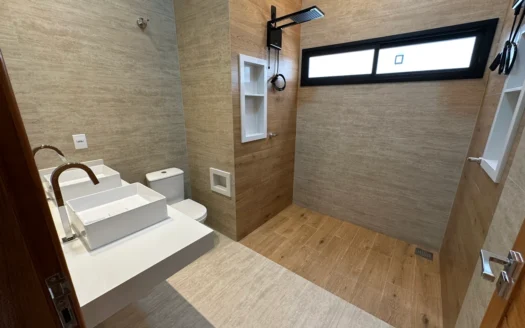 Casa de 3 Quartos 204 Norte