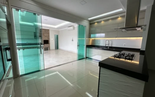 Casa de 3 Suítes na 304 Norte