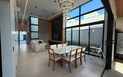 Casa com 3 Suítes Plenas