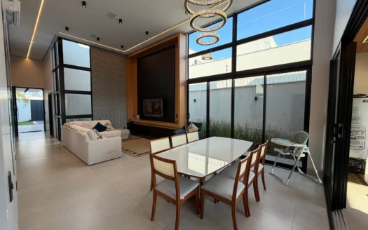 Casa com 3 Suítes Plenas