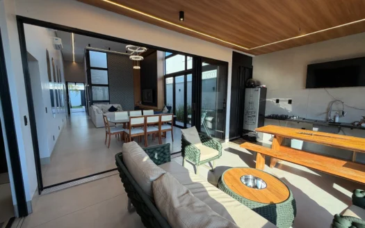 Casa com 3 Suítes Plenas