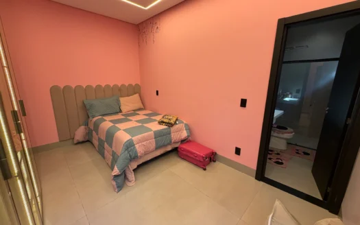 Casa com 3 Suítes Plenas