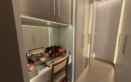 Casa com 3 Suítes Plenas