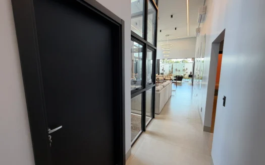 Casa com 3 Suítes Plenas