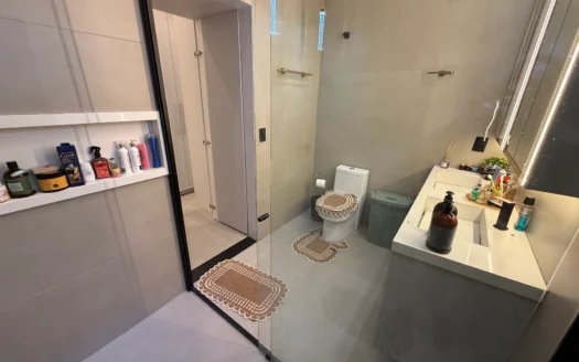 Casa com 3 Suítes Plenas