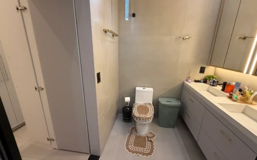 Casa com 3 Suítes Plenas