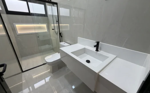 Casa com 3 Suítes Plenas