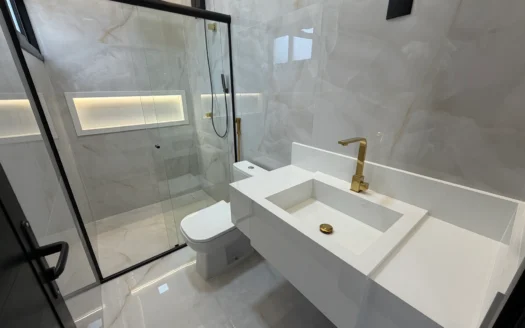 Casa com 3 Suítes Plenas