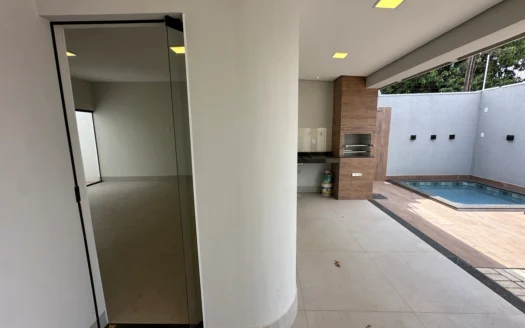 Casa com 3 Quartos 706 Sul