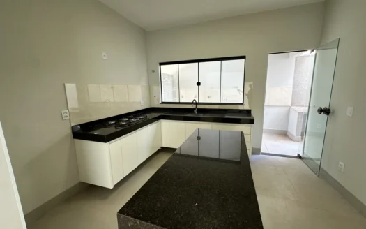 Casa com 3 Quartos 706 Sul