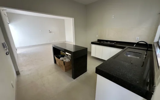 Casa com 3 Quartos 706 Sul