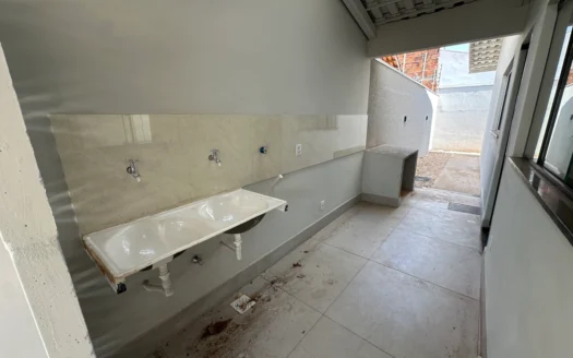 Casa com 3 Quartos 706 Sul