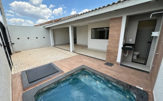 Casa com 3 Quartos 706 Sul