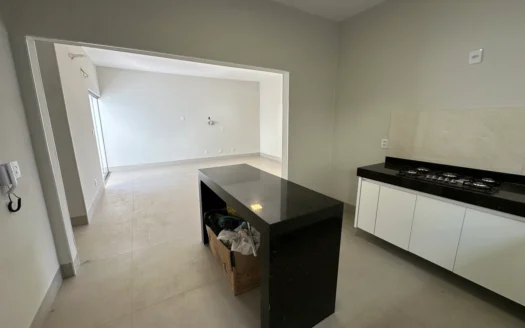 Casa com 3 Quartos 706 Sul