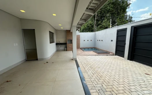 Casa com 3 Quartos 706 Sul