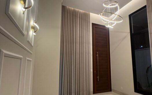 Casa com 5 Suítes em Paraíso