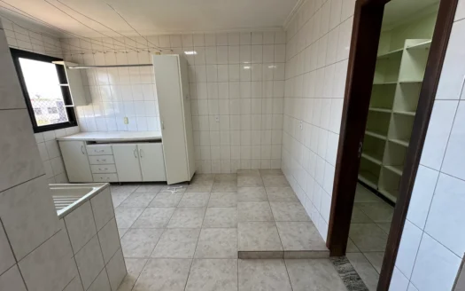 Apartamento com 4 Suítes