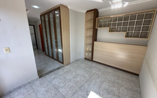 Apartamento com 4 Suítes
