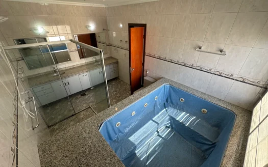 Apartamento com 4 Suítes