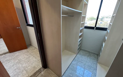 Apartamento com 4 Suítes