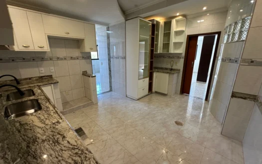 Apartamento com 4 Suítes