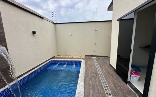 Sobrado de 4 Quartos 1503 Sul