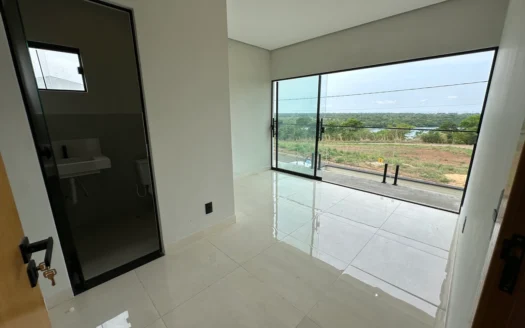 Sobrado de 4 Quartos 1503 Sul