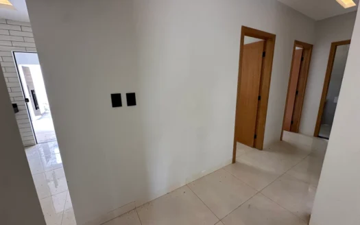 Sobrado de 4 Quartos 1503 Sul