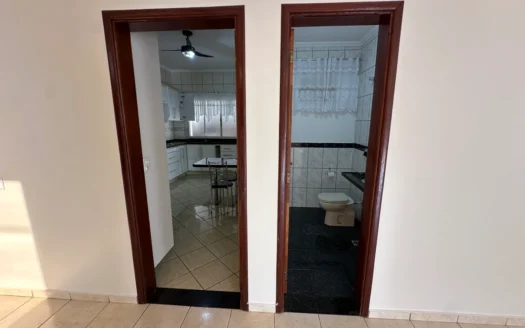 Sobrado com 5 Suítes