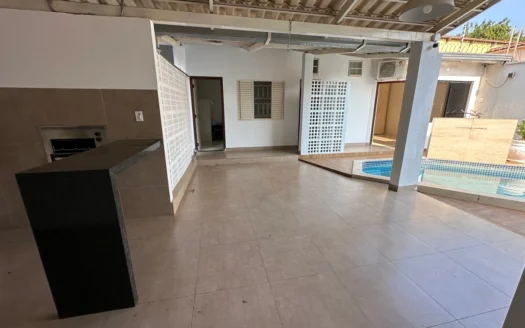 Sobrado com 5 Suítes