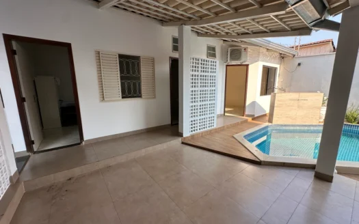 Sobrado com 5 Suítes