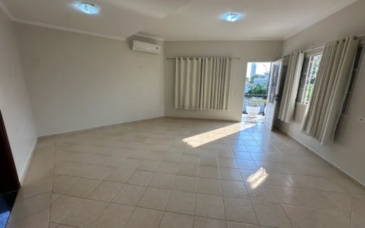 Sobrado com 5 Suítes