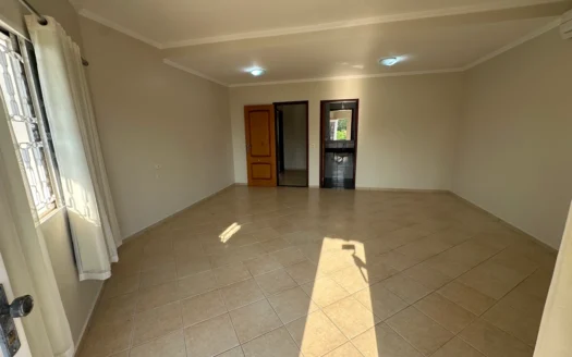 Sobrado com 5 Suítes