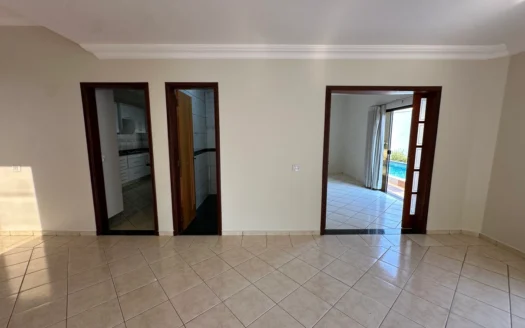 Sobrado com 5 Suítes