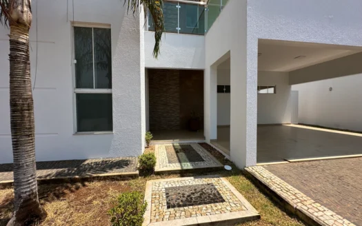 Sobrado com 5 Quartos