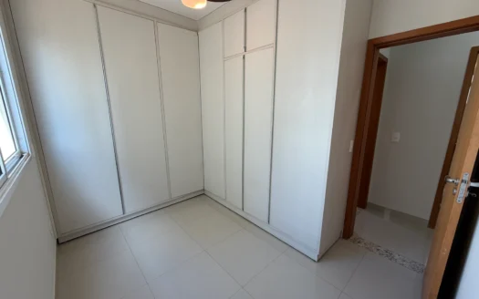 Apartamento com 3 Quartos