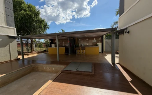 Apartamento com 3 Quartos