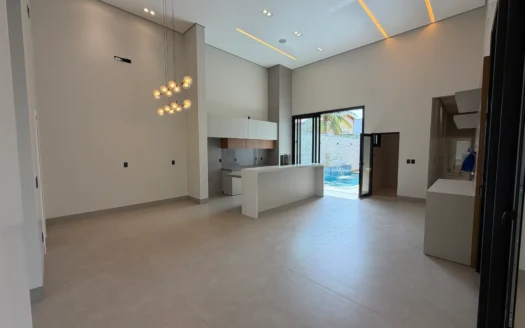 Casa Alto Padrão de 3 Suítes