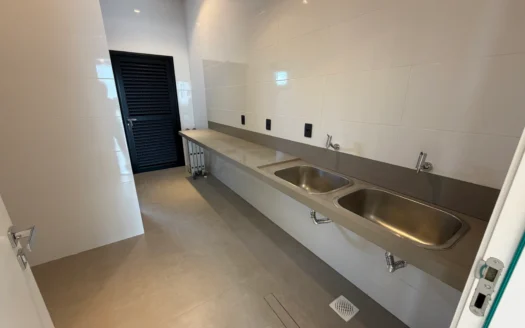 Casa Alto Padrão de 3 Suítes